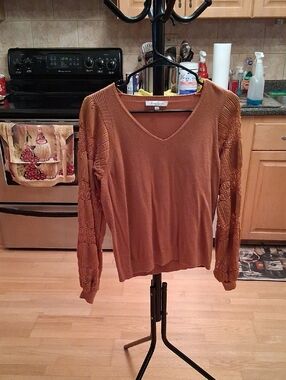 Milano V-Neck Sweater in Rust